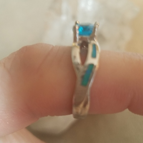 Blue topaz and fire opal ring - Picture 2 of 2
